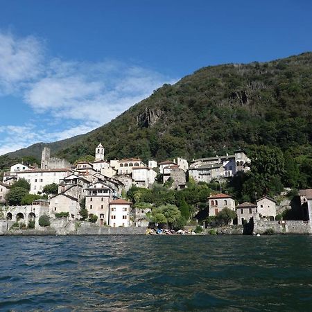 Casa Rosa Lägenhet Dervio Exteriör bild
