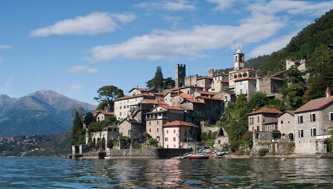 Casa Rosa Lägenhet Dervio Exteriör bild