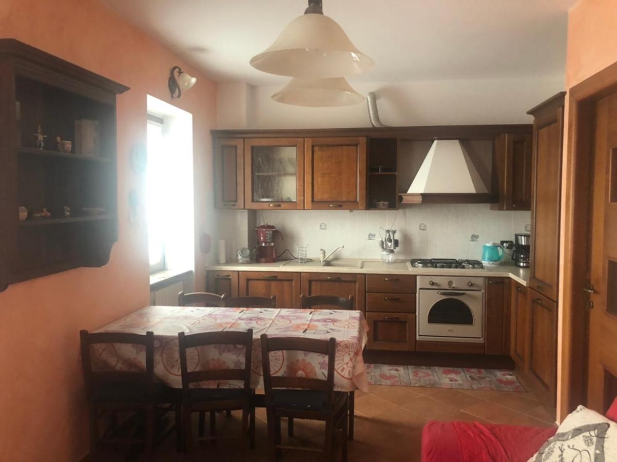 Casa Rosa Lägenhet Dervio Exteriör bild